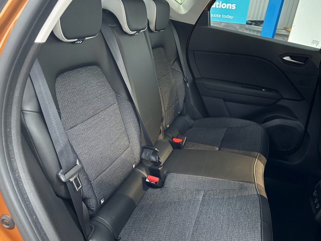 Used Renault Captur 2021 for sale - 76582632: Photo 30