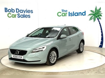 Used Volvo V40 2019 for sale - 78272049: Photo