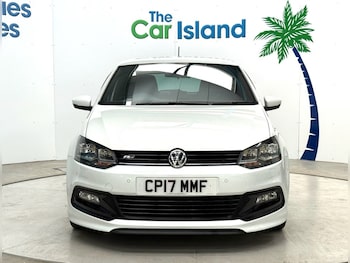 Used Volkswagen Polo 2017 for sale - 76434400: Photo