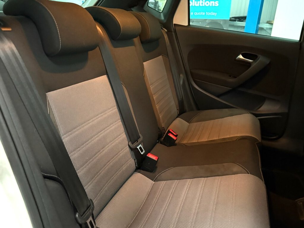 Used Volkswagen Polo 2017 for sale - 76434400: Photo 32