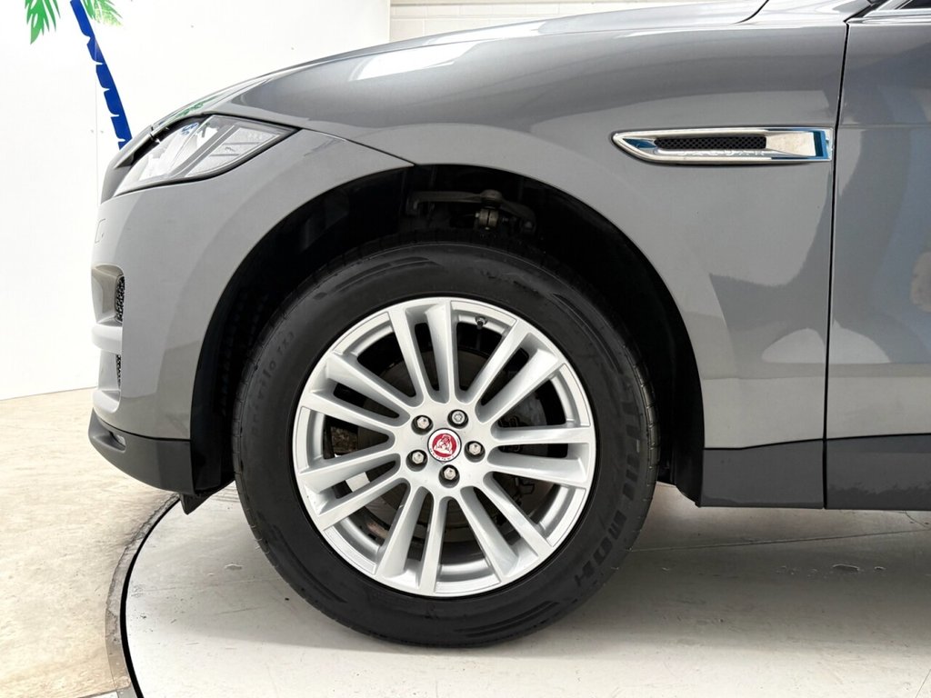 Used Jaguar F-Pace 2017 for sale - 77849569: Photo 11