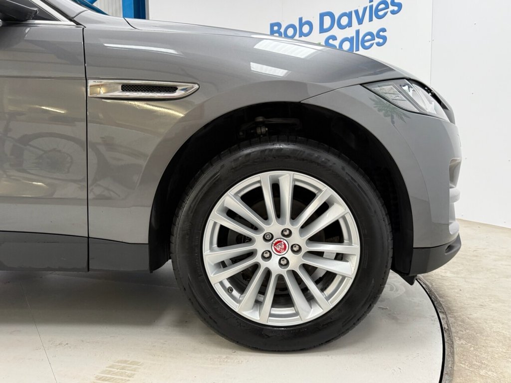 Used Jaguar F-Pace 2017 for sale - 77849569: Photo 13