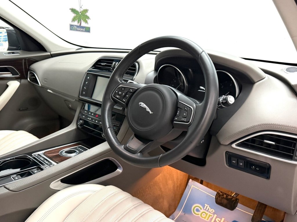 Used Jaguar F-Pace 2017 for sale - 77849569: Photo 15
