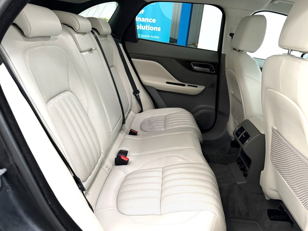 Used Jaguar F-Pace 2017 for sale - 77849569: Photo 35