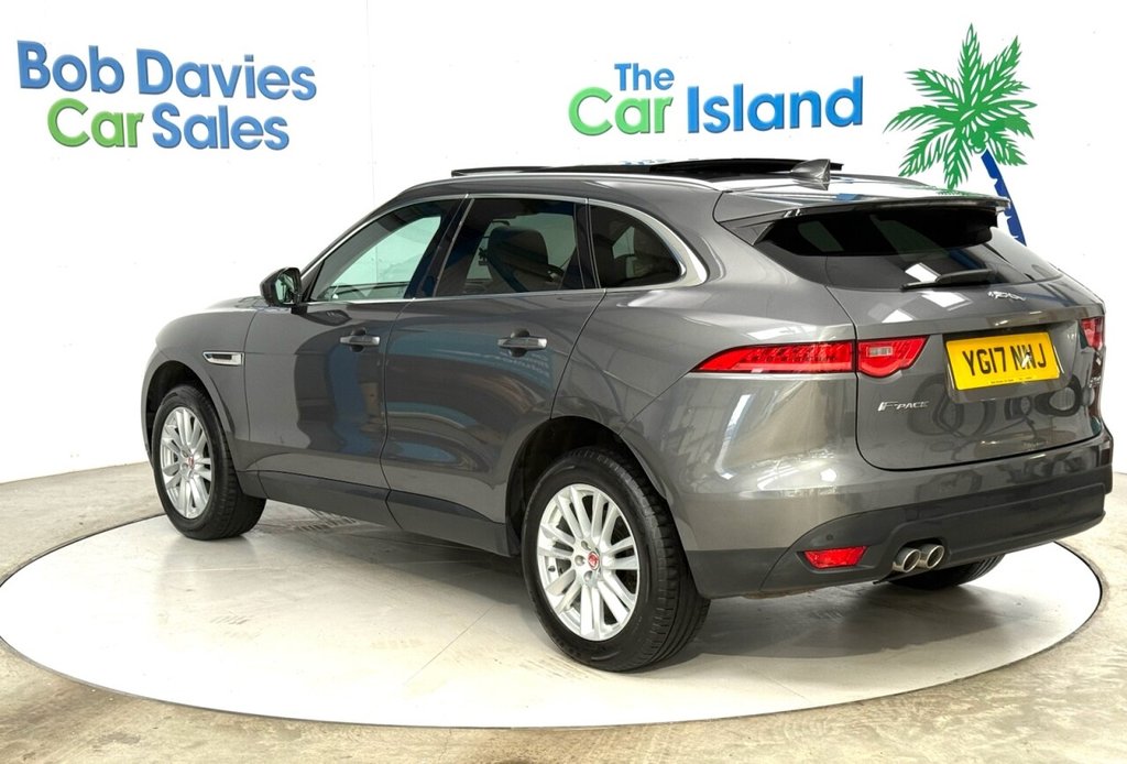 Used Jaguar F-Pace 2017 for sale - 77849569: Photo 6