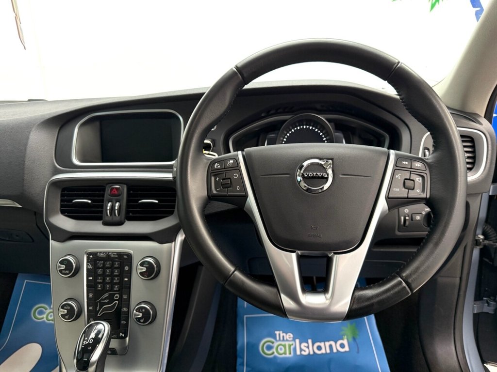 Used Volvo V40 2019 for sale - 76569760: Photo 20