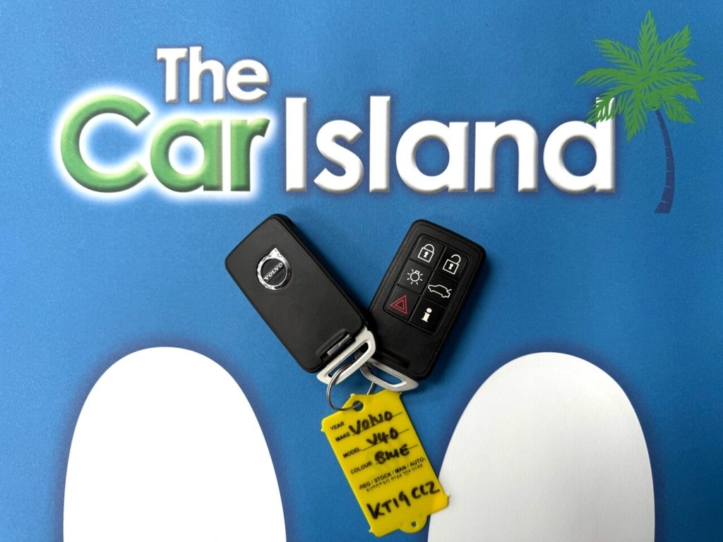 Used Volvo V40 2019 for sale - 76569760: Photo 36