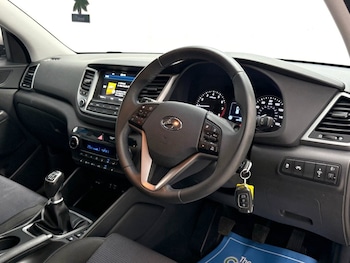 Used Hyundai TUCSON 2017 for sale - 79371094: Photo
