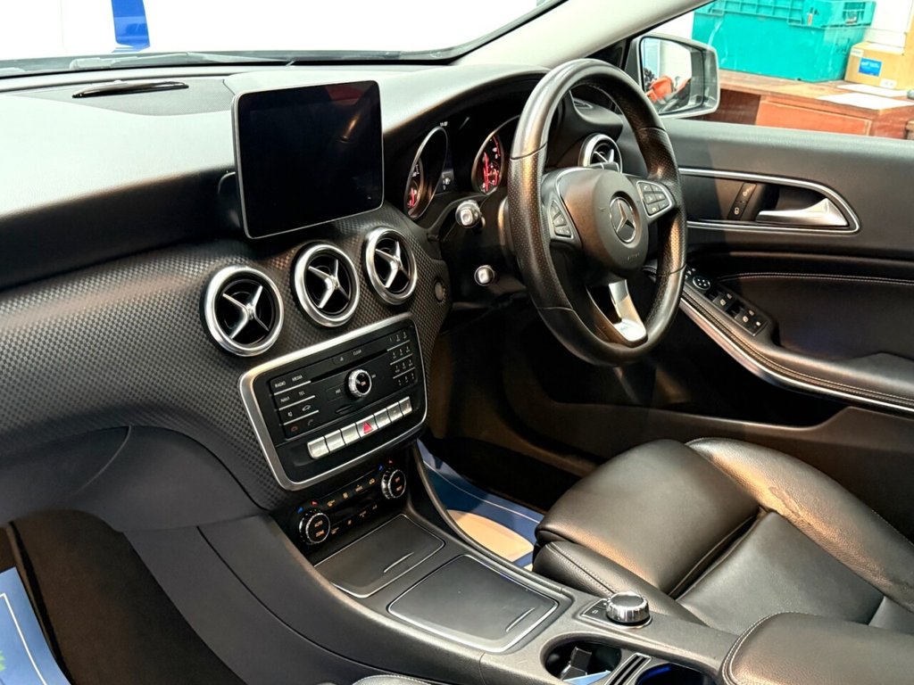 Used Mercedes-Benz A-Class 2018 for sale - 76910239: Photo 4