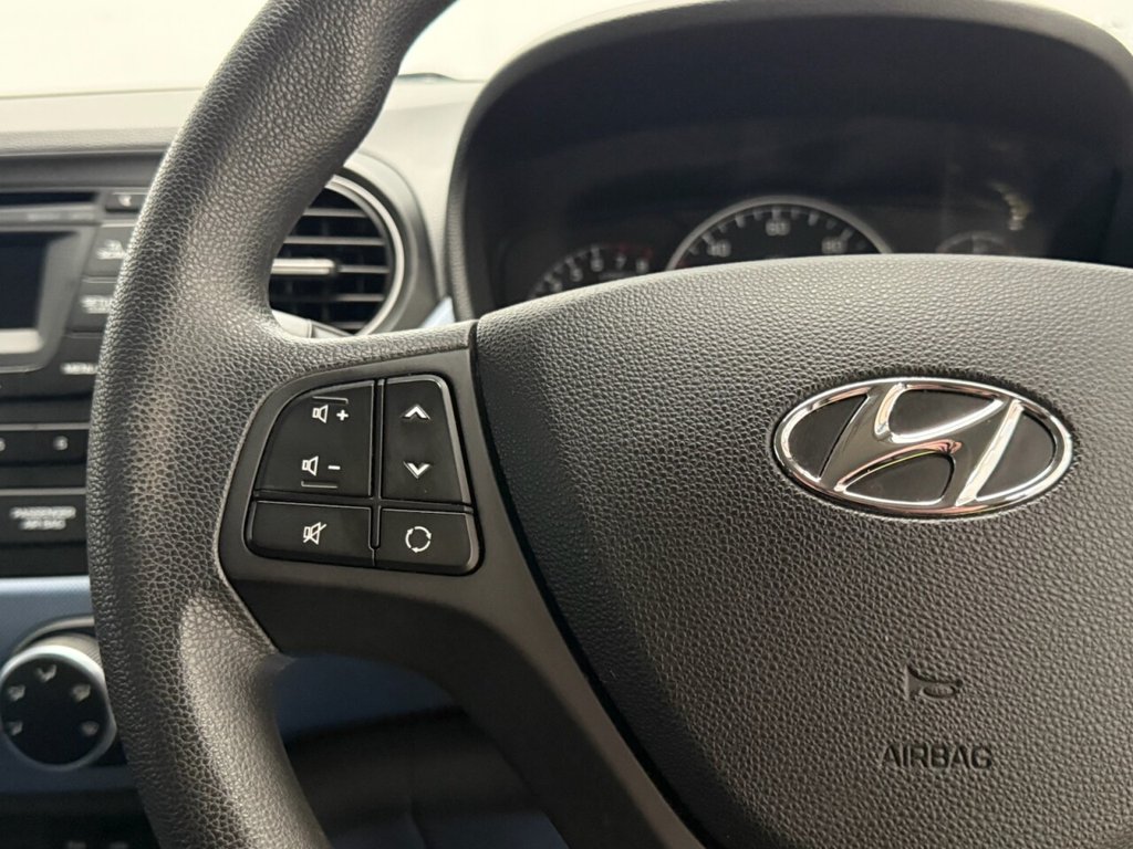 Used Hyundai i10 2017 for sale - 76345733: Photo 14