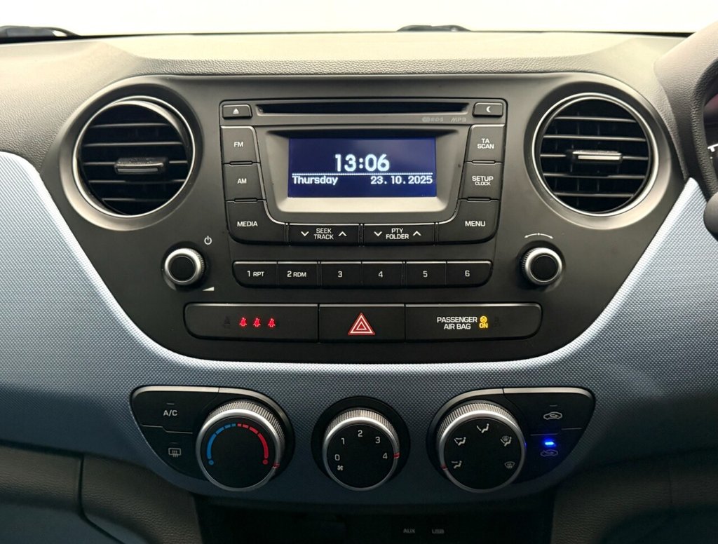 Used Hyundai i10 2017 for sale - 76345733: Photo 17