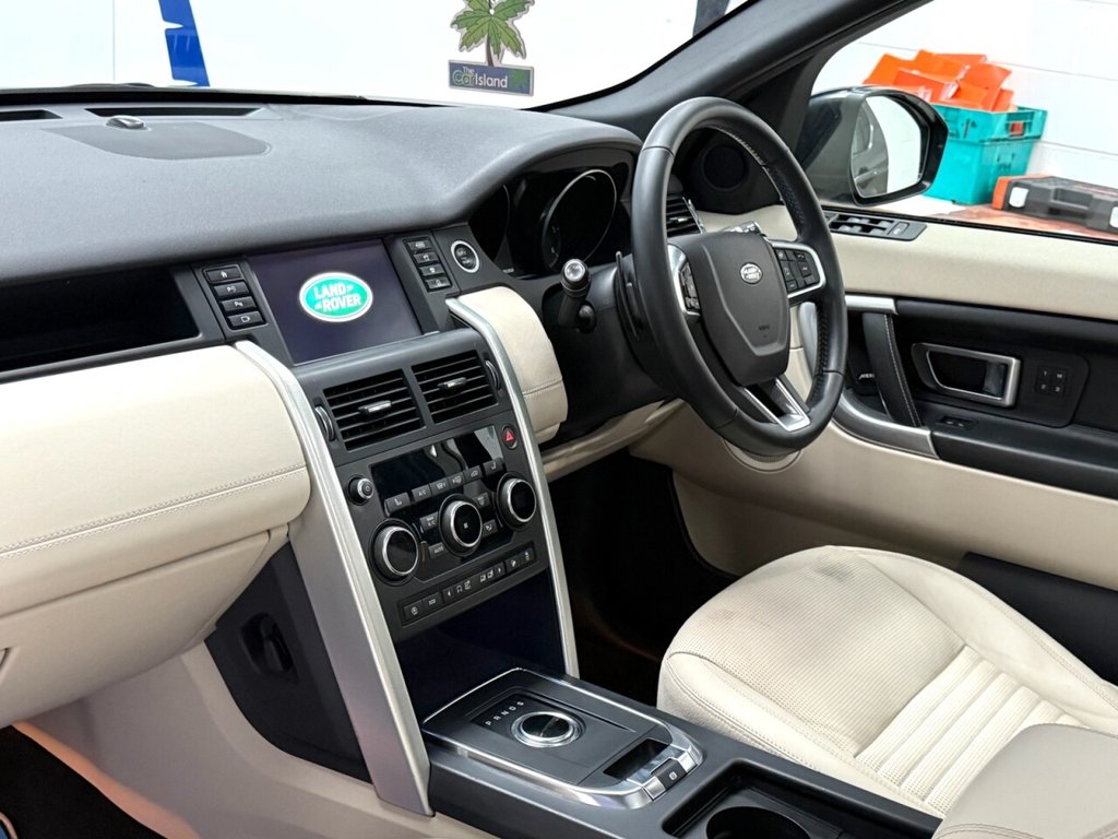 Used Land Rover Discovery Sport 2018 for sale - 78124614: Photo 4
