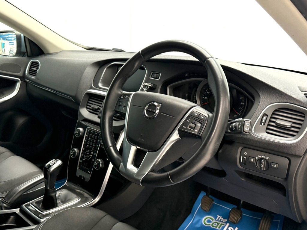 Used Volvo V40 2018 for sale - 78003480: Photo 14