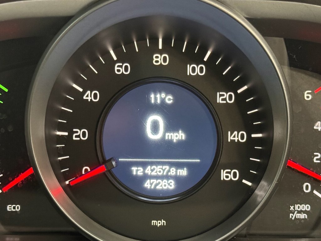 Used Volvo V40 2018 for sale - 78003480: Photo 18