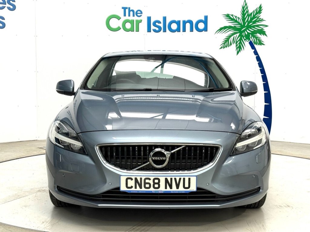 Used Volvo V40 2018 for sale - 78003480: Photo 2