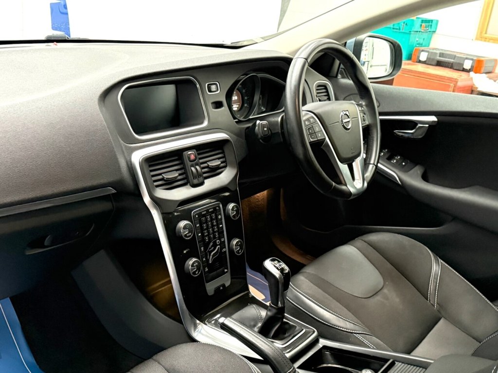 Used Volvo V40 2018 for sale - 78003480: Photo 4