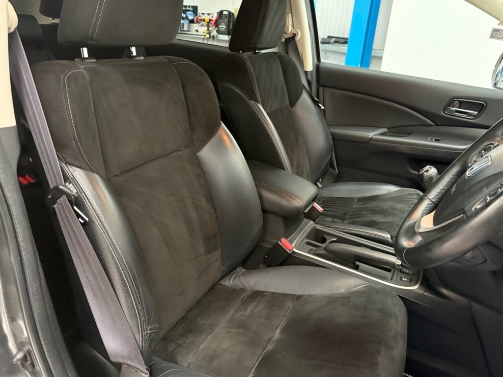 Used Honda CR-V 2018 for sale - 77680780: Photo 16