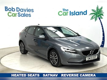 Used Volvo V40 2019 for sale - 79530900: Photo