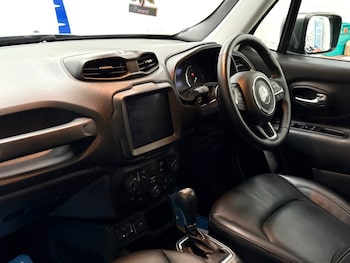 Used Jeep Renegade 2020 for sale - 77038377: Photo