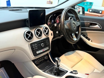 Used Mercedes-Benz A-Class 2018 for sale - 78167556: Photo