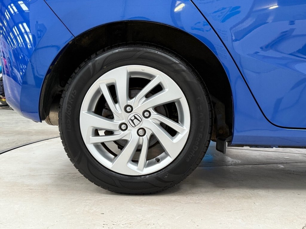 Used Honda Jazz 2017 for sale - 76132908: Photo 12