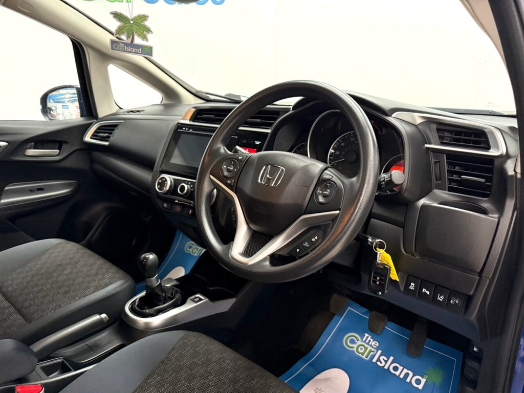 Used Honda Jazz 2017 for sale - 76132908: Photo 15