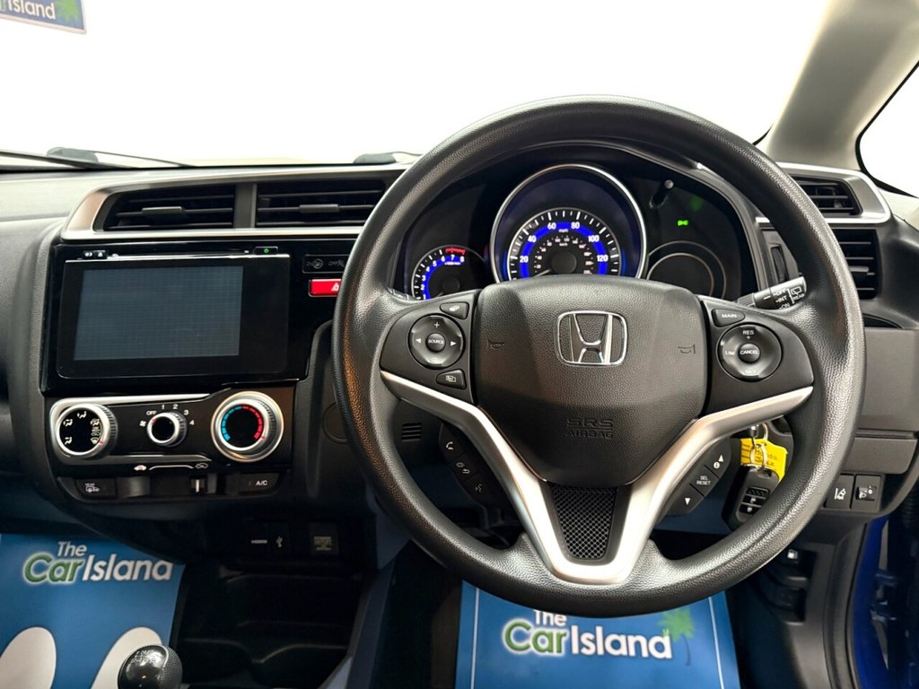 Used Honda Jazz 2017 for sale - 76132908: Photo 18