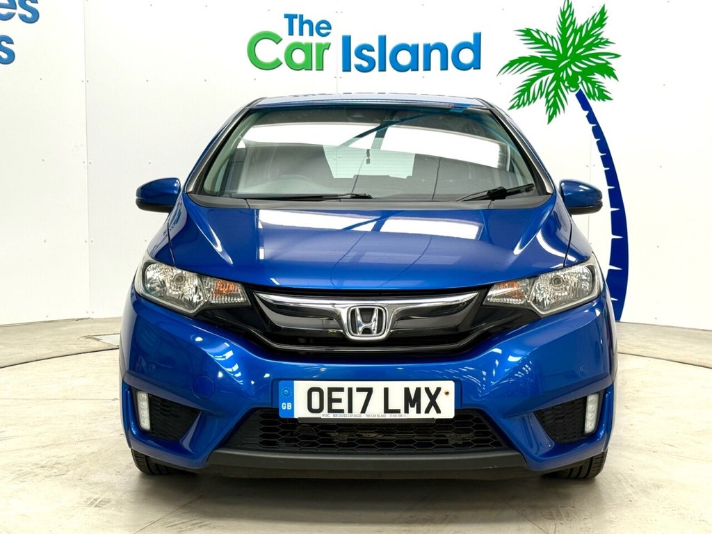 Used Honda Jazz 2017 for sale - 76132908: Photo 2