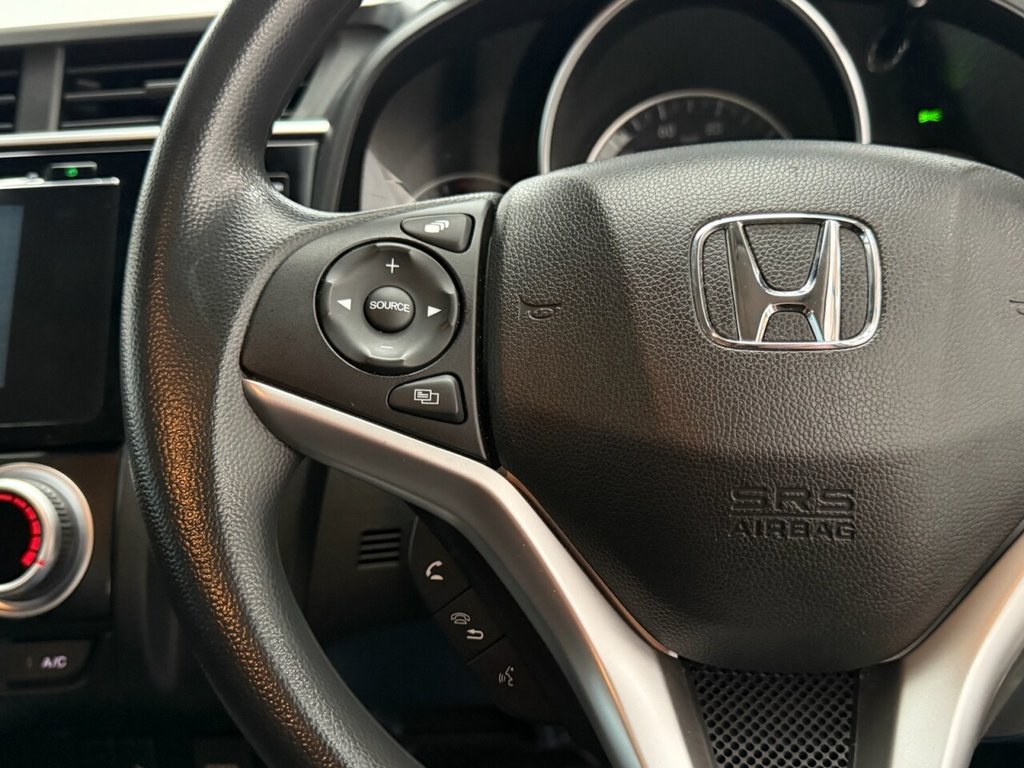 Used Honda Jazz 2017 for sale - 76132908: Photo 20