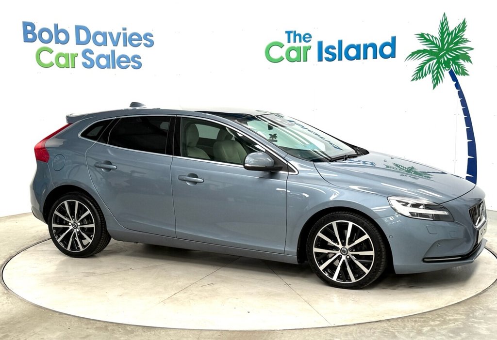 Used Volvo V40 2019 for sale - 76923357: Photo 10