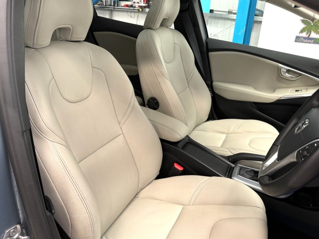 Used Volvo V40 2019 for sale - 76923357: Photo 18