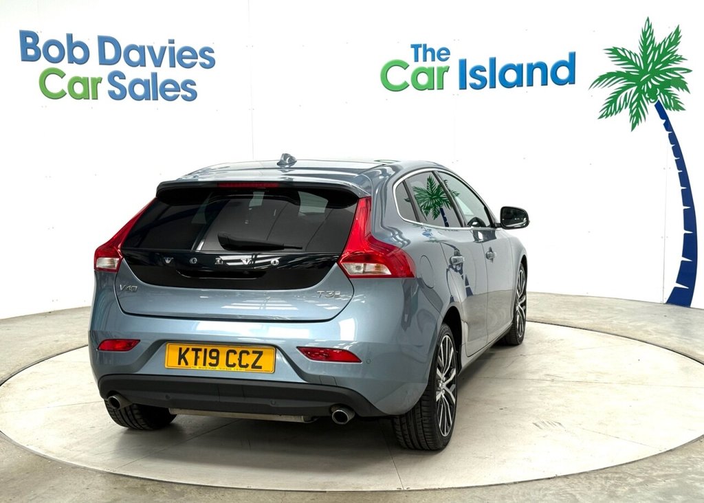 Used Volvo V40 2019 for sale - 76923357: Photo 8