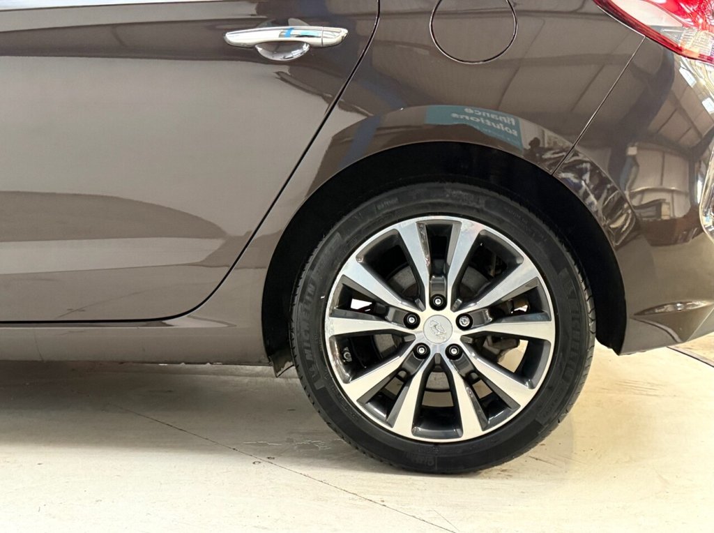 Used Hyundai i30 2017 for sale - 77133574: Photo 14