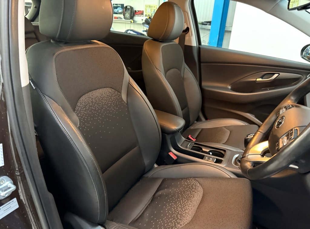 Used Hyundai i30 2017 for sale - 77133574: Photo 17