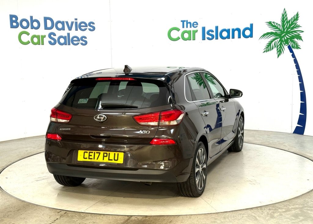 Used Hyundai i30 2017 for sale - 77133574: Photo 8