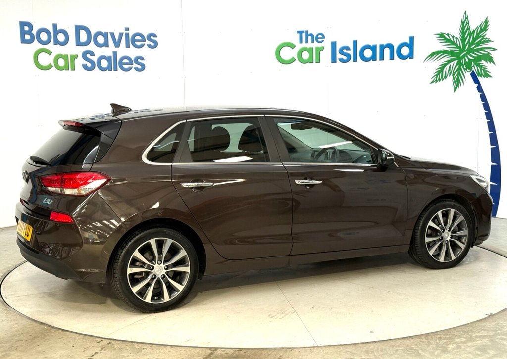 Used Hyundai i30 2017 for sale - 77133574: Photo 9