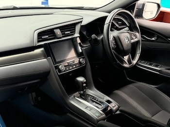 Used Honda Civic 2018 for sale - 77236491: Photo