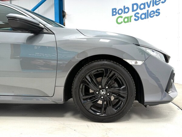 Used Honda Civic 2018 for sale - 74592530: Photo 13