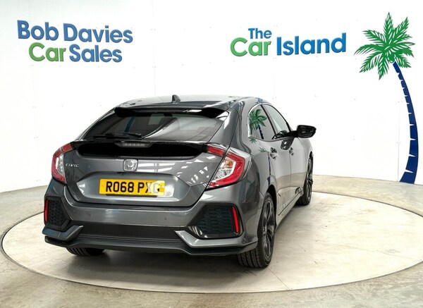 Used Honda Civic 2018 for sale - 74592530: Photo 8
