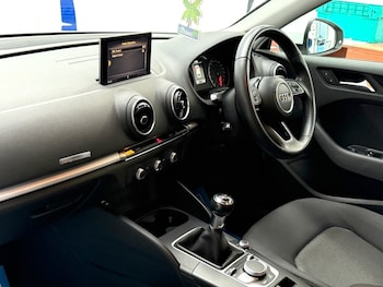 Used Audi A3 2017 for sale - 76185627: Photo 4