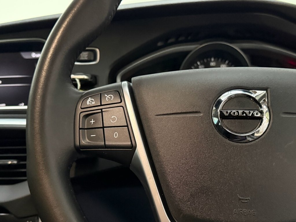 Used Volvo V40 2019 for sale - 77133573: Photo 19