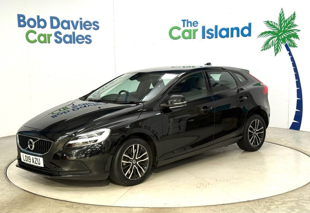 Used Volvo V40 2019 for sale - 77133573: Photo 3