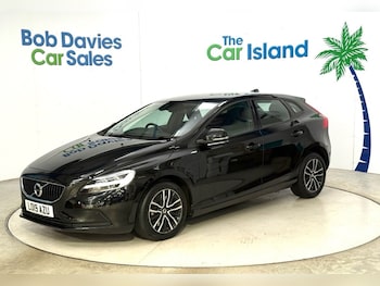 Used Volvo V40 2019 for sale - 77133573: Photo