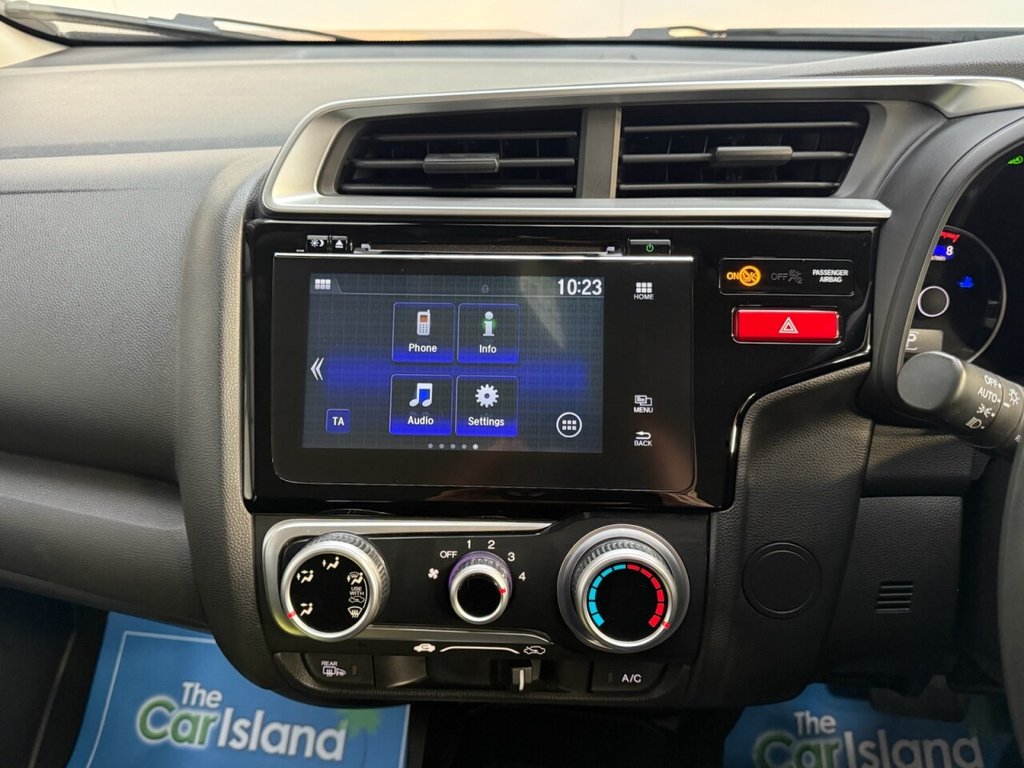 Used Honda Jazz 2017 for sale - 77936172: Photo 17