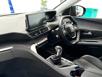 Used Peugeot 3008 2021 for sale - 75832625: Photo