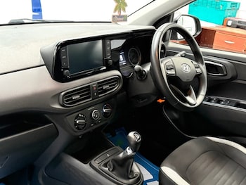 Used Hyundai i10 2021 for sale - 79371102: Photo
