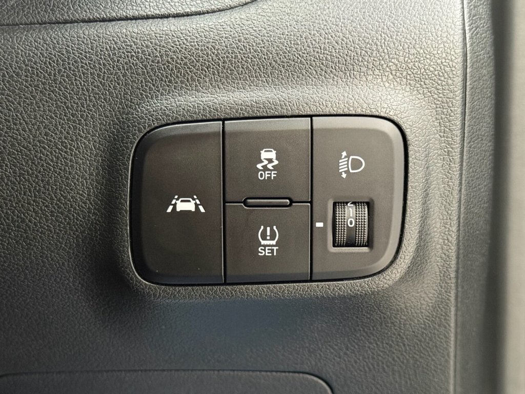 Used Hyundai i10 2020 for sale - 77200377: Photo 22