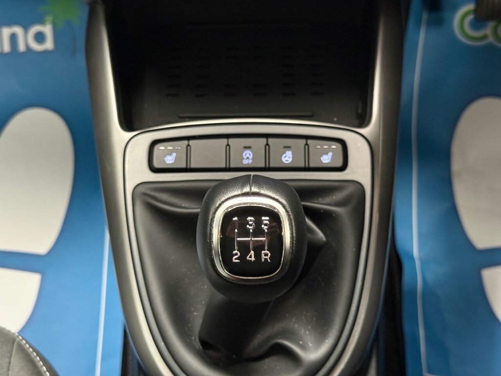 Used Hyundai i10 2020 for sale - 77200377: Photo 32