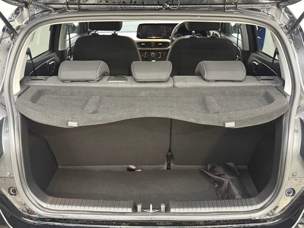 Used Hyundai i10 2020 for sale - 77200377: Photo 37