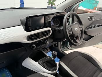 Used Hyundai i10 2022 for sale - 79655648: Photo
